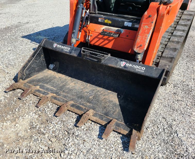 image for item GO9306 2016 Kubota SVL75-2  tracked skid steer loader