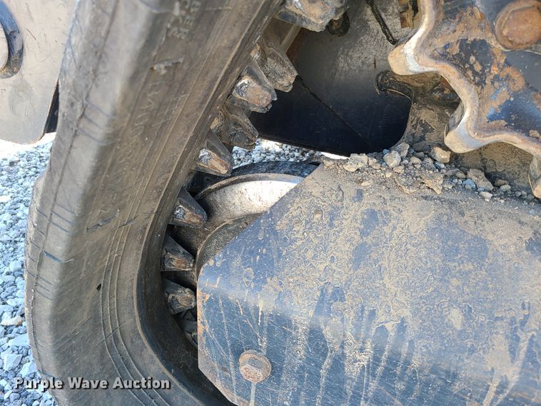 image for item GO9306 2016 Kubota SVL75-2  tracked skid steer loader