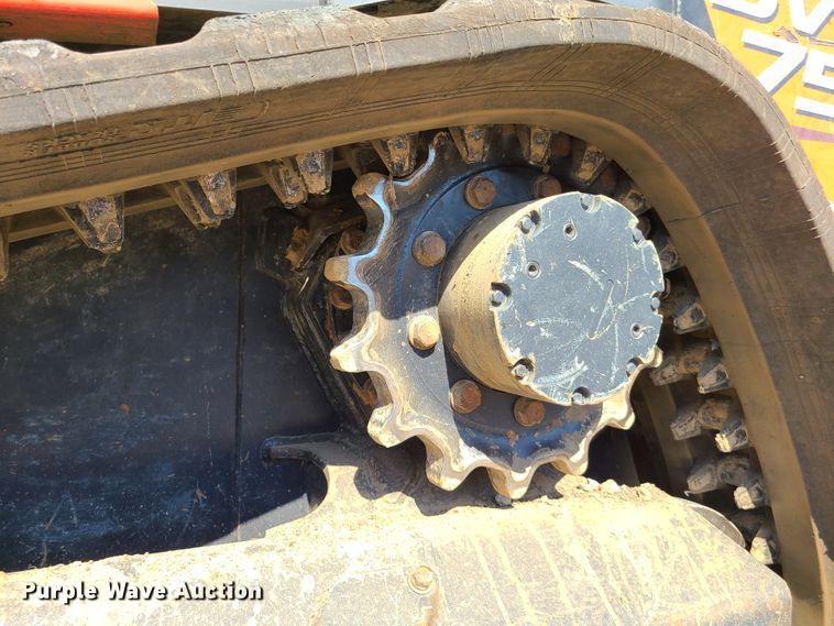 image for item GO9306 2016 Kubota SVL75-2  tracked skid steer loader