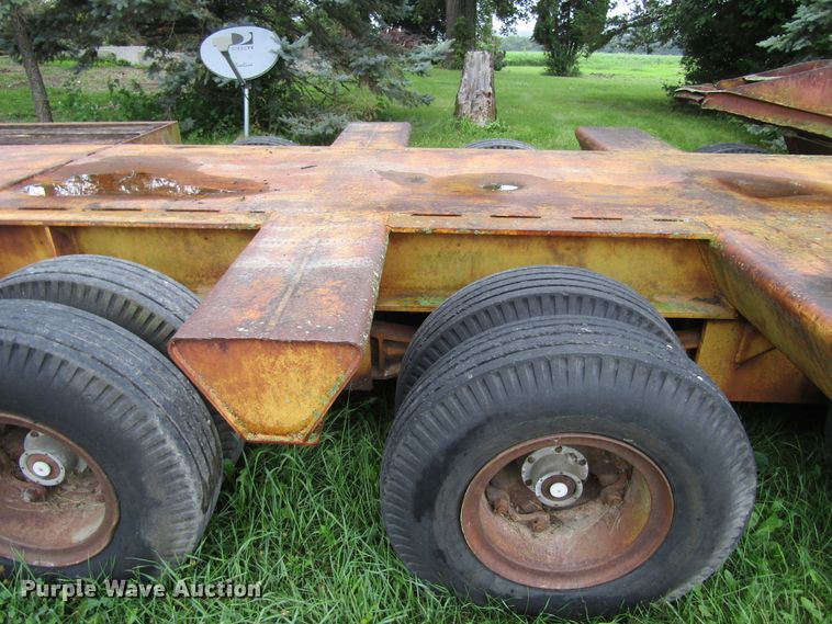image for item GQ9039 1978 TSP CR35TXE lowboy equipment trailer