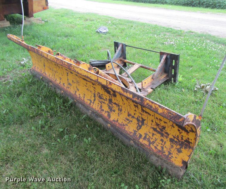image for item GQ9043 9'W skid steer snow plow