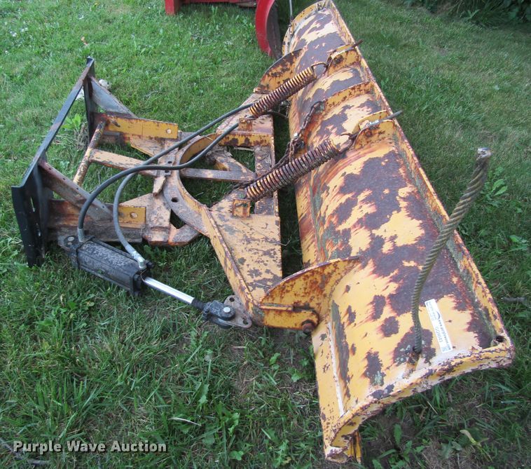 image for item GQ9043 9'W skid steer snow plow