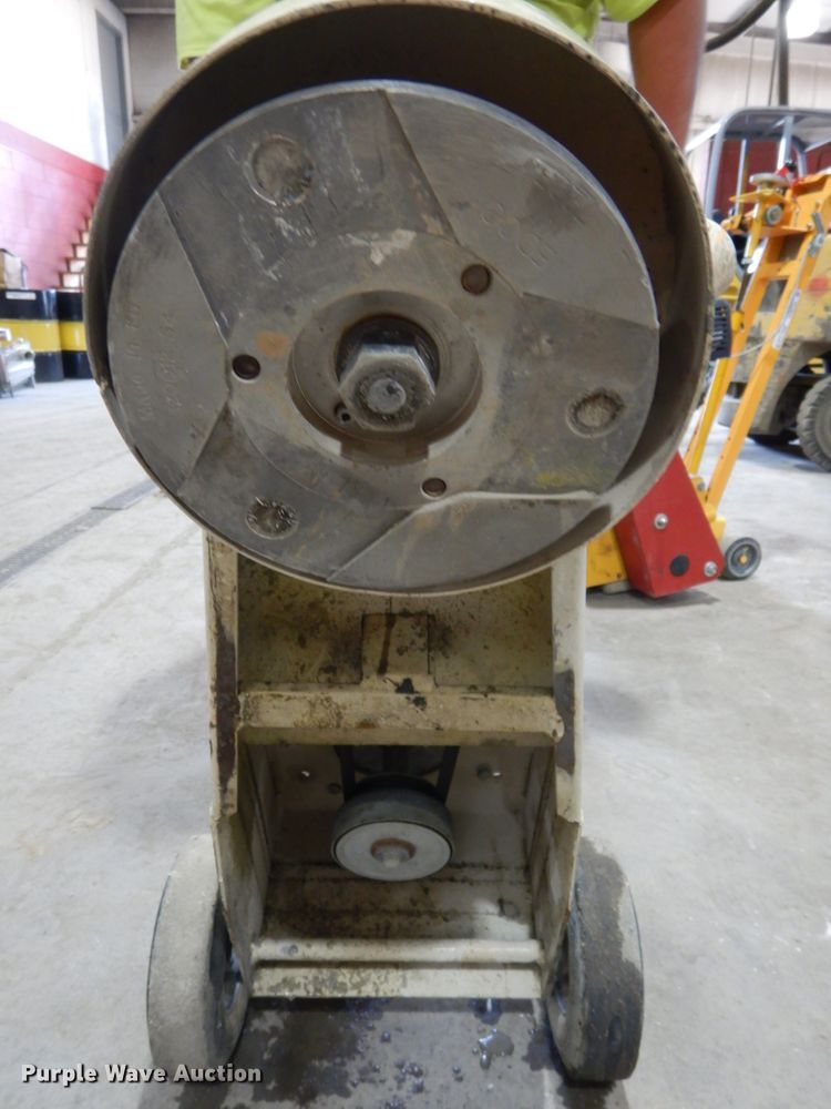 image for item GQ9733 2006 Edco TG7-5.5H disk grinder