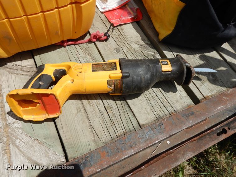 image for item GQ9738 Tools