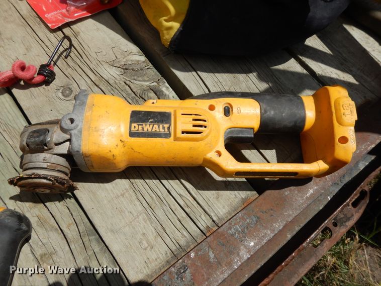 image for item GQ9738 Tools