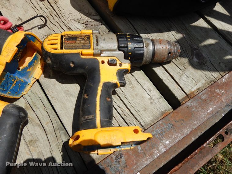 image for item GQ9738 Tools