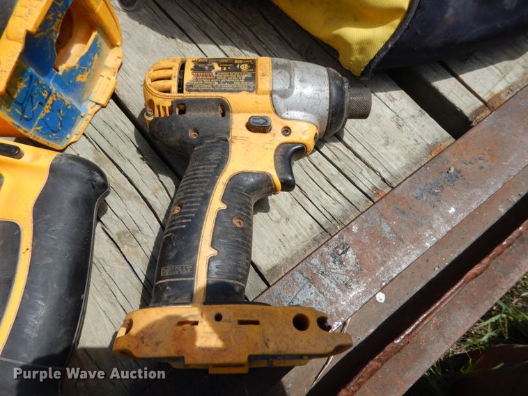 image for item GQ9738 Tools