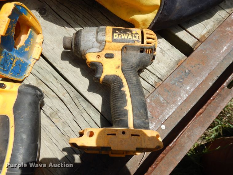 image for item GQ9738 Tools