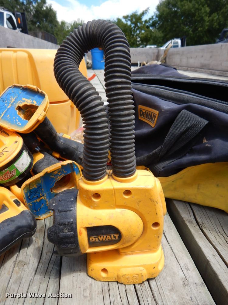 image for item GQ9738 Tools