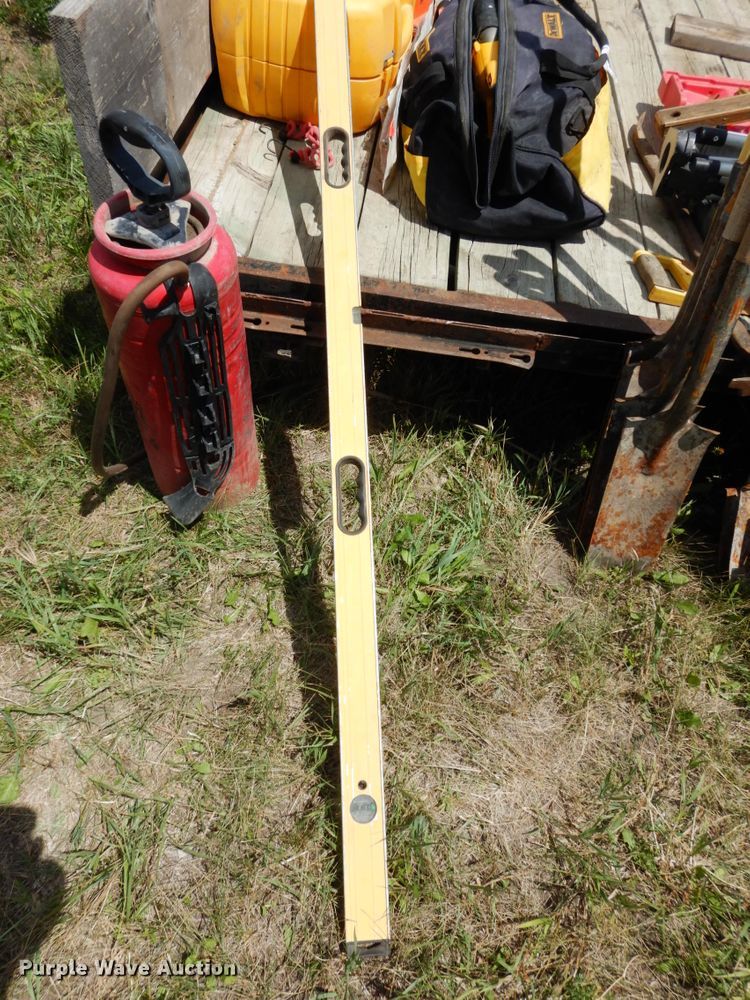 image for item GQ9738 Tools