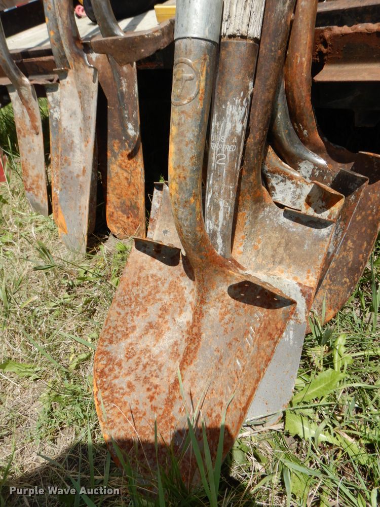 image for item GQ9738 Tools