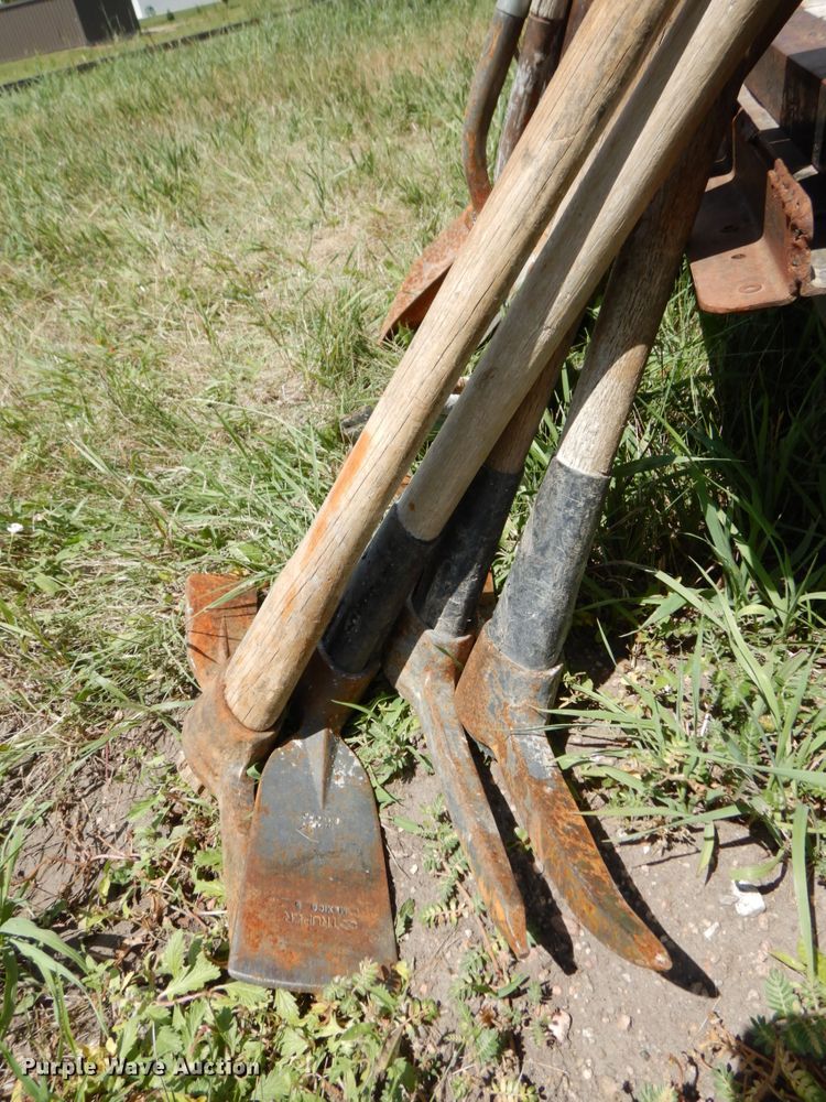 image for item GQ9738 Tools