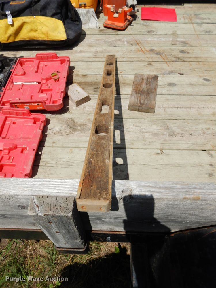 image for item GQ9738 Tools