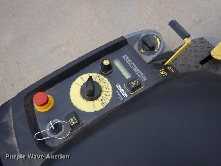 image for item GQ9739 2018 Karcher B90RR65 floor scrubber