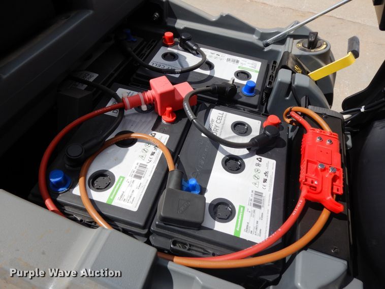 image for item GQ9739 2018 Karcher B90RR65 floor scrubber