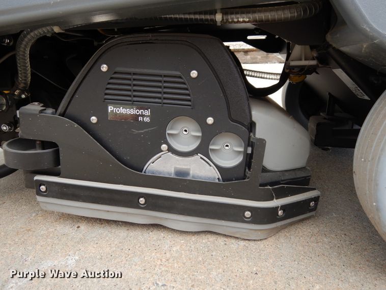 image for item GQ9739 2018 Karcher B90RR65 floor scrubber