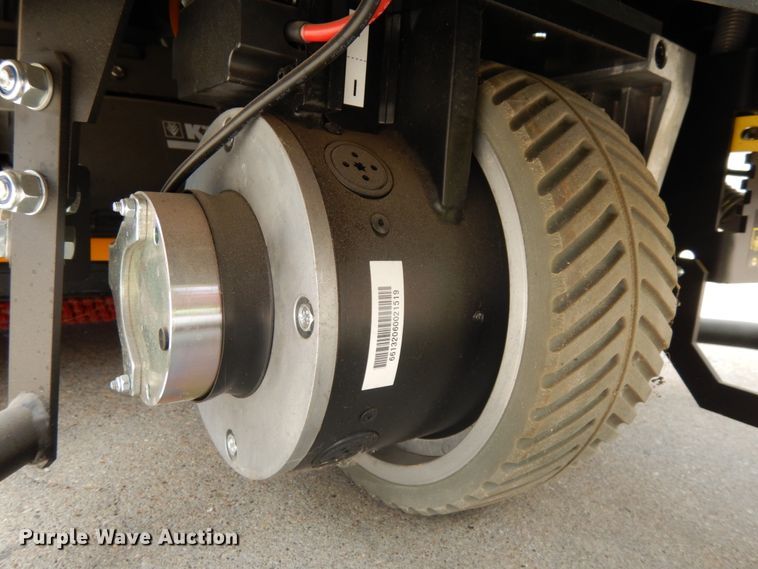 image for item GQ9739 2018 Karcher B90RR65 floor scrubber