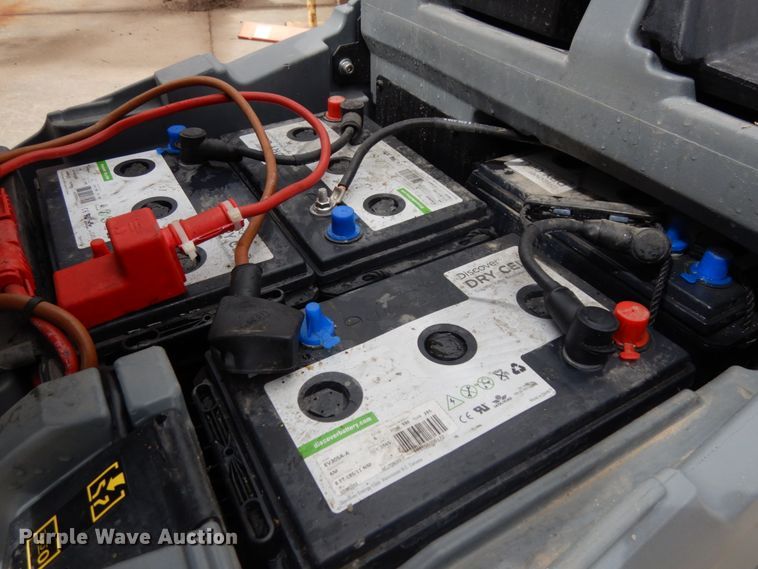 image for item GQ9740 2017 Karcher B90RR65 floor scrubber