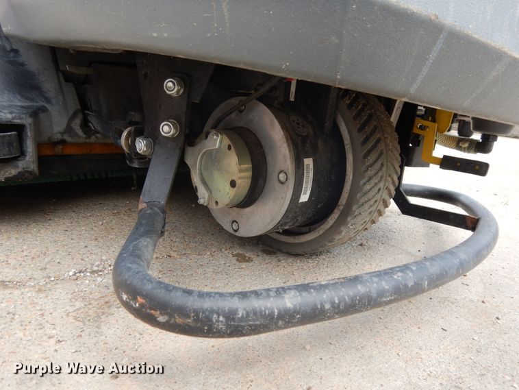 image for item GQ9740 2017 Karcher B90RR65 floor scrubber