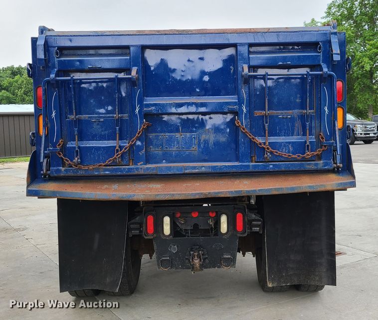 image for item GT9030 1998 Ford F800  dump truck