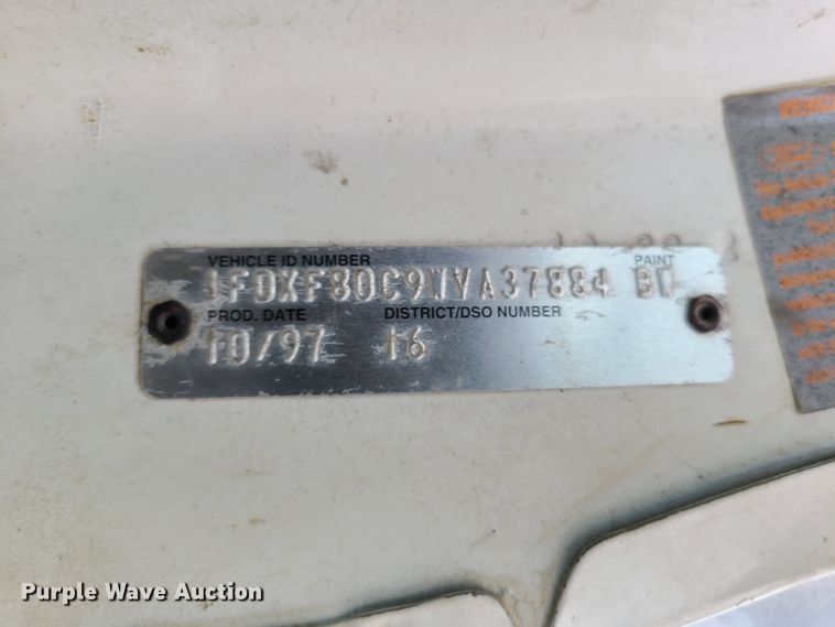 image for item GT9030 1998 Ford F800  dump truck