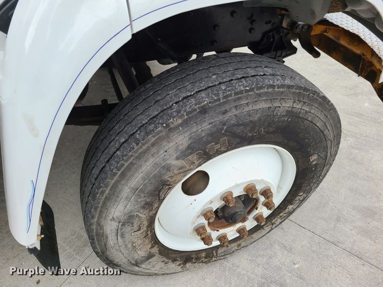 image for item GT9030 1998 Ford F800  dump truck