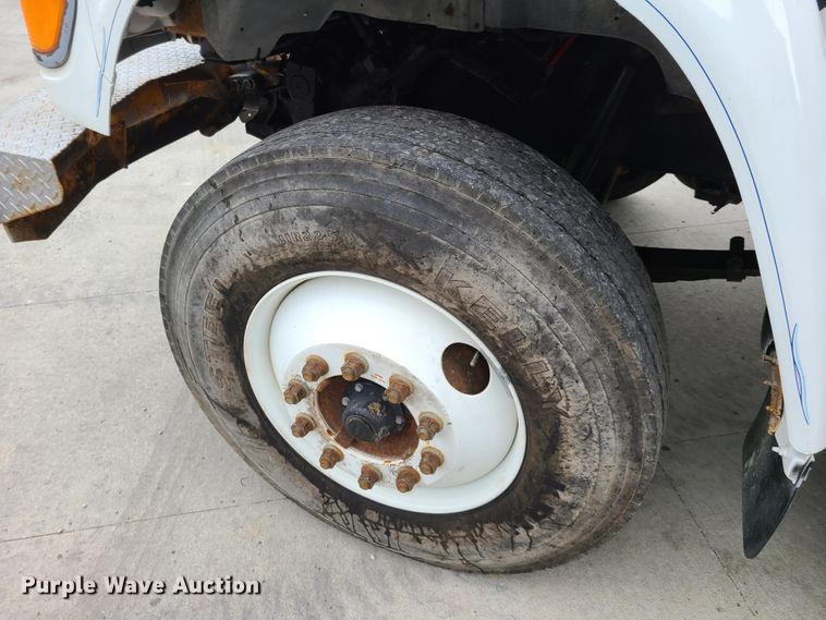 image for item GT9030 1998 Ford F800  dump truck