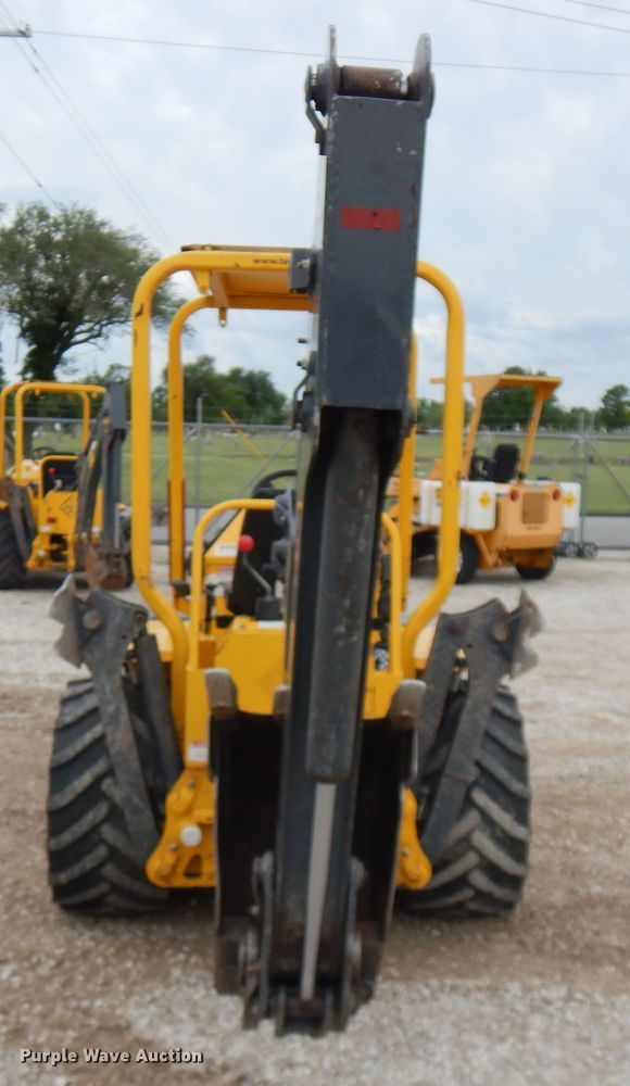 image for item GT9445 2016 Terramite T9  backhoe