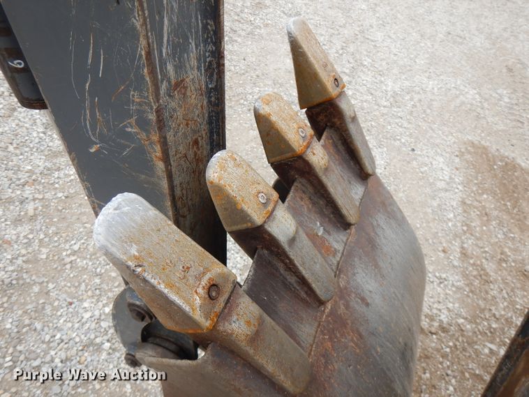 image for item GT9445 2016 Terramite T9  backhoe