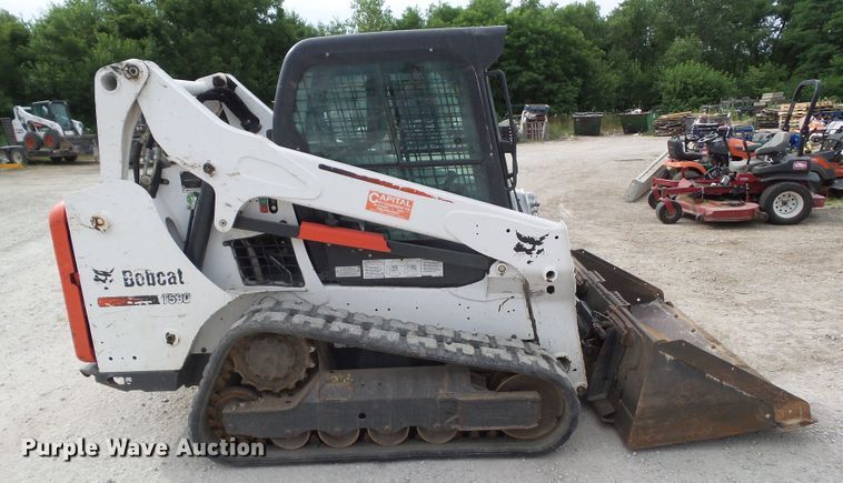image for item GX9148 2016 Bobcat T590  tracked skid steer loader