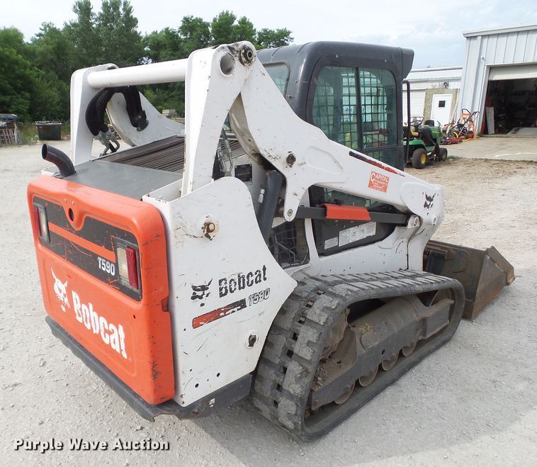 image for item GX9148 2016 Bobcat T590  tracked skid steer loader