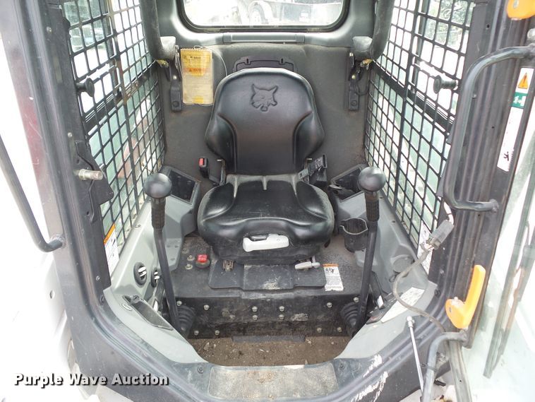 image for item GX9148 2016 Bobcat T590  tracked skid steer loader
