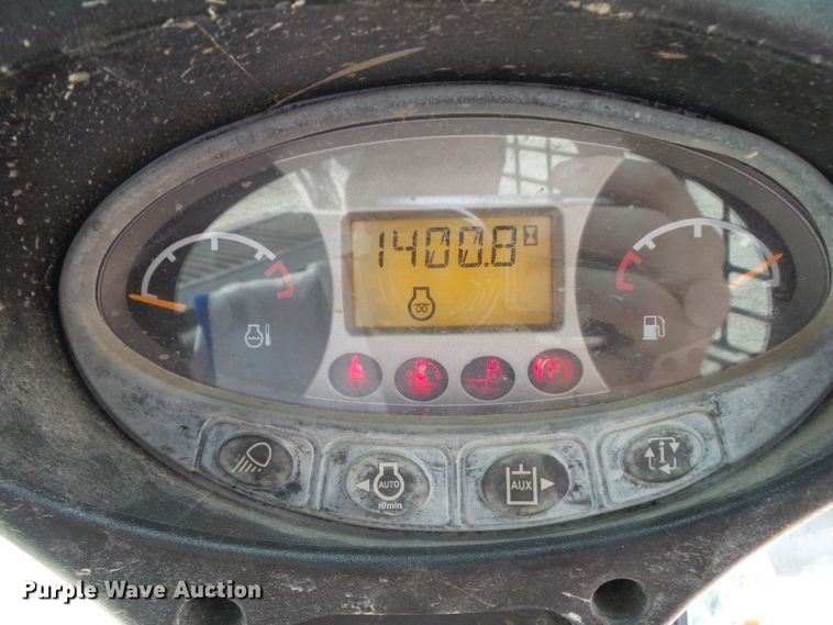 image for item GX9148 2016 Bobcat T590  tracked skid steer loader