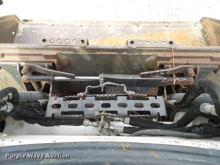 image for item GX9148 2016 Bobcat T590  tracked skid steer loader