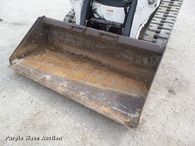 image for item GX9148 2016 Bobcat T590  tracked skid steer loader