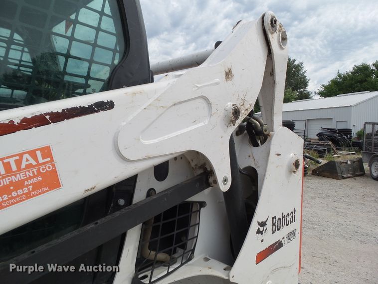 image for item GX9148 2016 Bobcat T590  tracked skid steer loader
