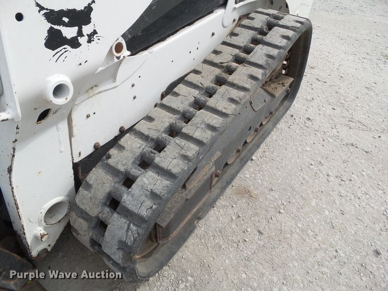 image for item GX9148 2016 Bobcat T590  tracked skid steer loader