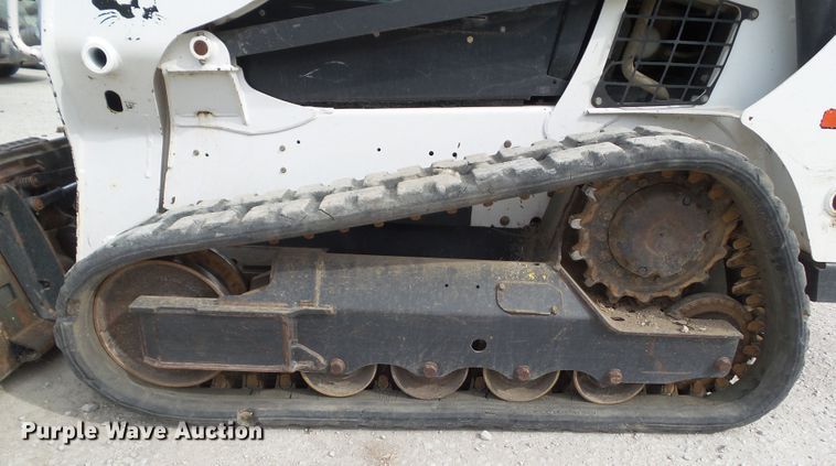 image for item GX9148 2016 Bobcat T590  tracked skid steer loader