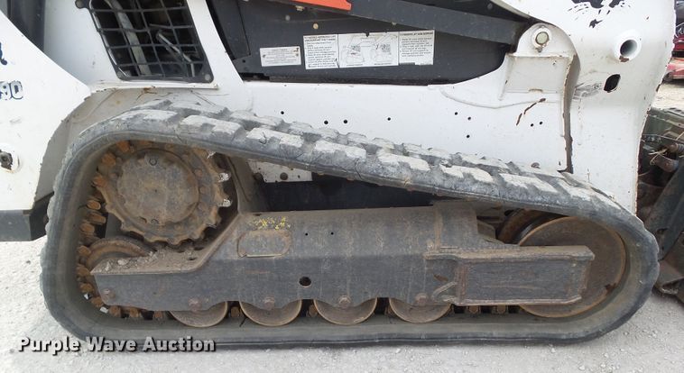 image for item GX9148 2016 Bobcat T590  tracked skid steer loader