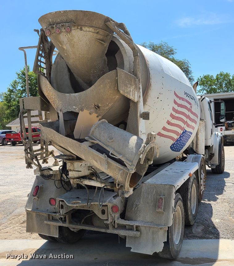 image for item GX9278 2007 Freightliner Business Class M2  ready mix truck