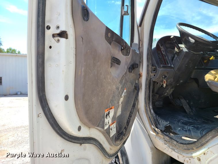 image for item GX9278 2007 Freightliner Business Class M2  ready mix truck