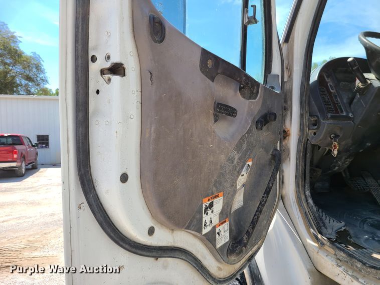 image for item GX9278 2007 Freightliner Business Class M2  ready mix truck