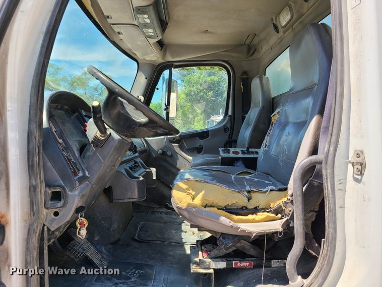 image for item GX9278 2007 Freightliner Business Class M2  ready mix truck