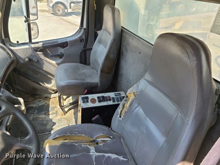 image for item GX9278 2007 Freightliner Business Class M2  ready mix truck