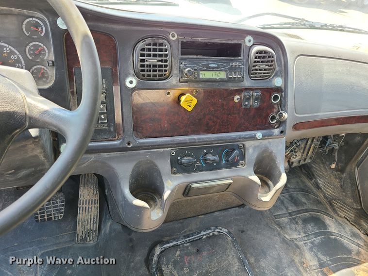 image for item GX9278 2007 Freightliner Business Class M2  ready mix truck