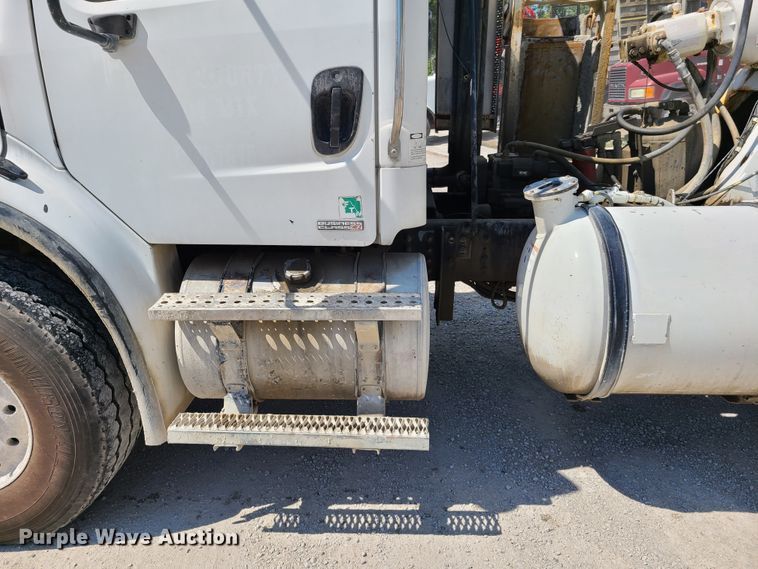 image for item GX9278 2007 Freightliner Business Class M2  ready mix truck