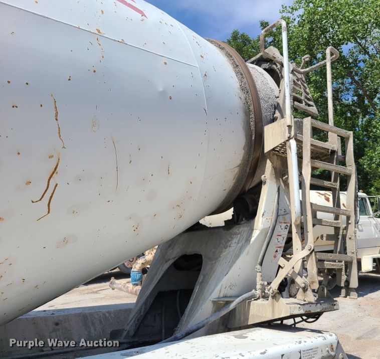 image for item GX9278 2007 Freightliner Business Class M2  ready mix truck