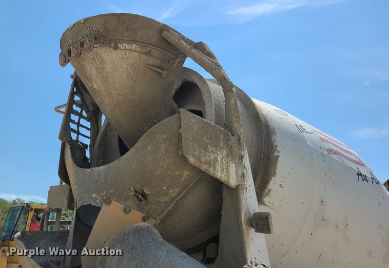 image for item GX9278 2007 Freightliner Business Class M2  ready mix truck