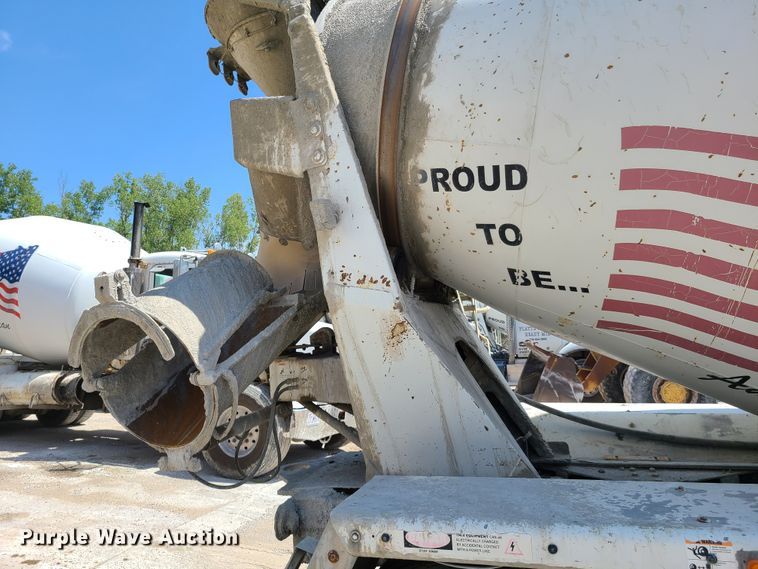 image for item GX9278 2007 Freightliner Business Class M2  ready mix truck