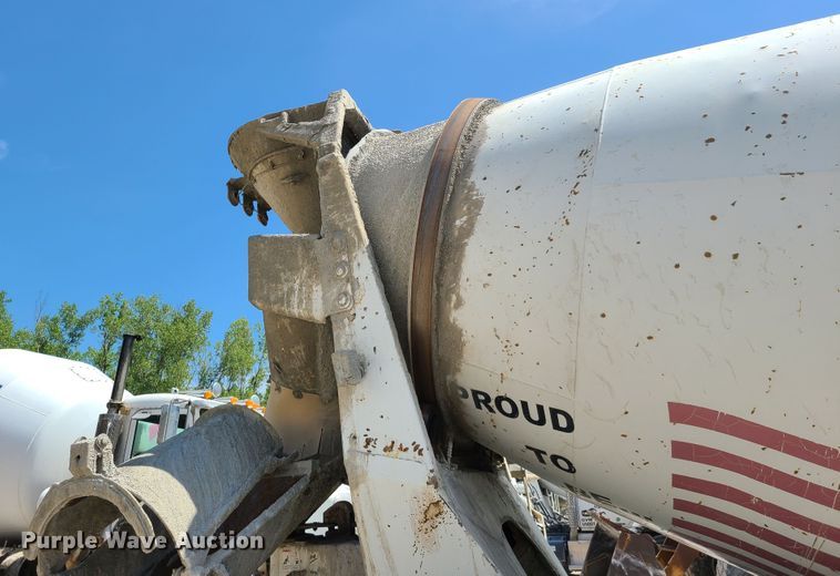 image for item GX9278 2007 Freightliner Business Class M2  ready mix truck